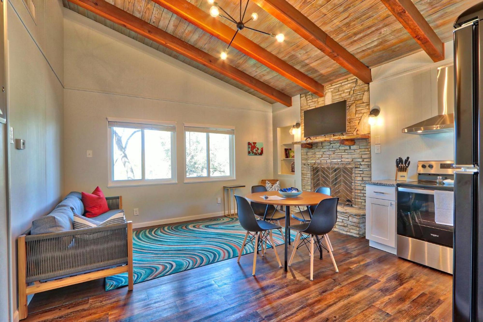 Millie'S Cottages Unit 5 - Josephine Canyon Lake Exterior photo